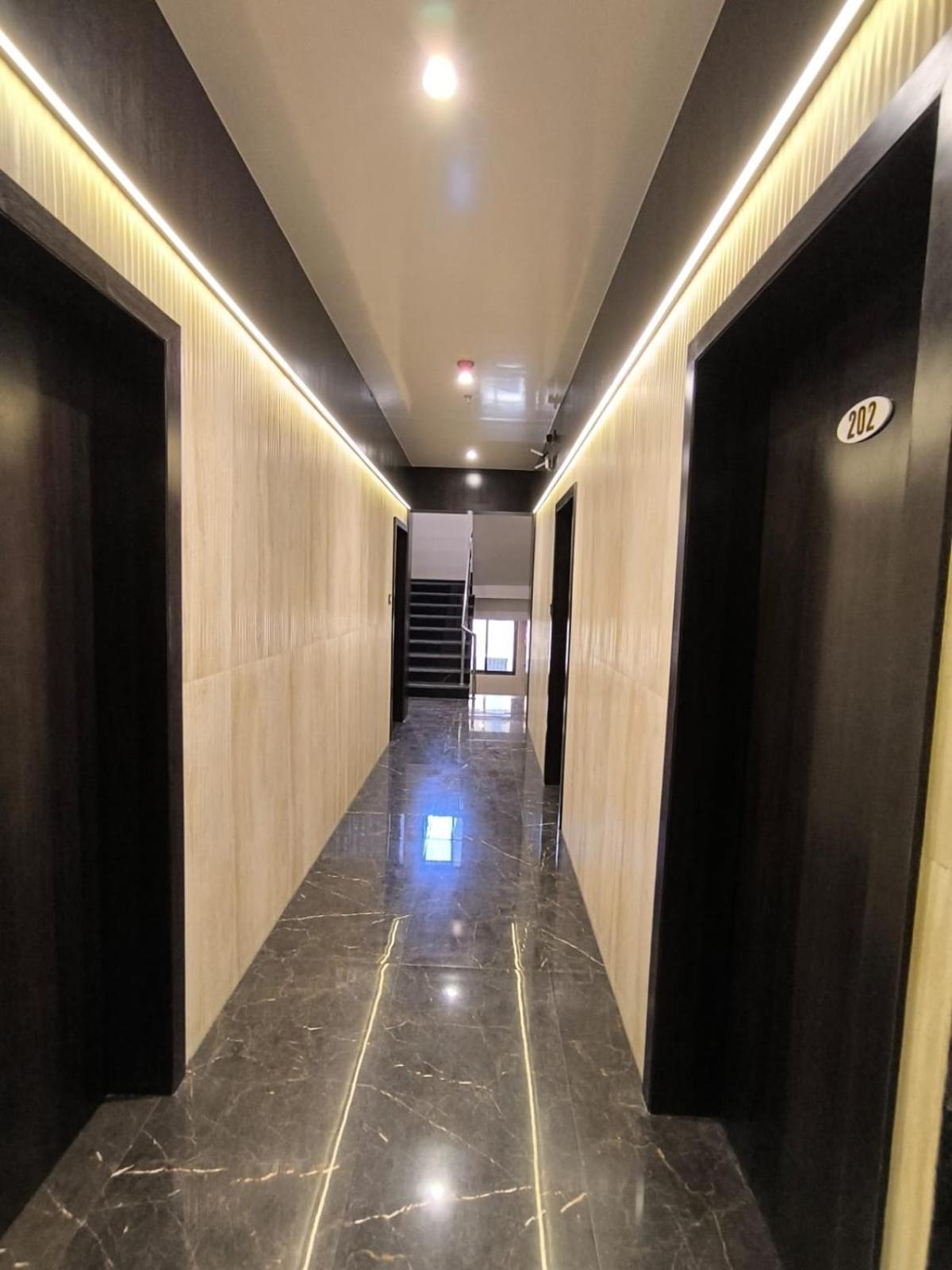 Sharan Residency Hotel Navi Mumbai Buitenkant foto